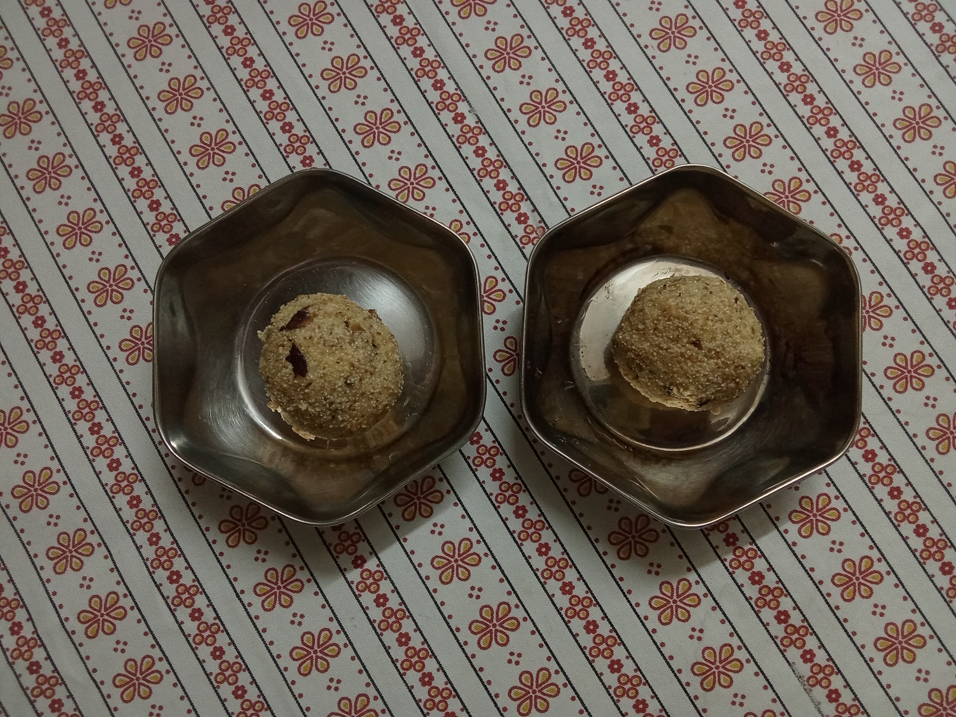 Rava Laddoo 2
